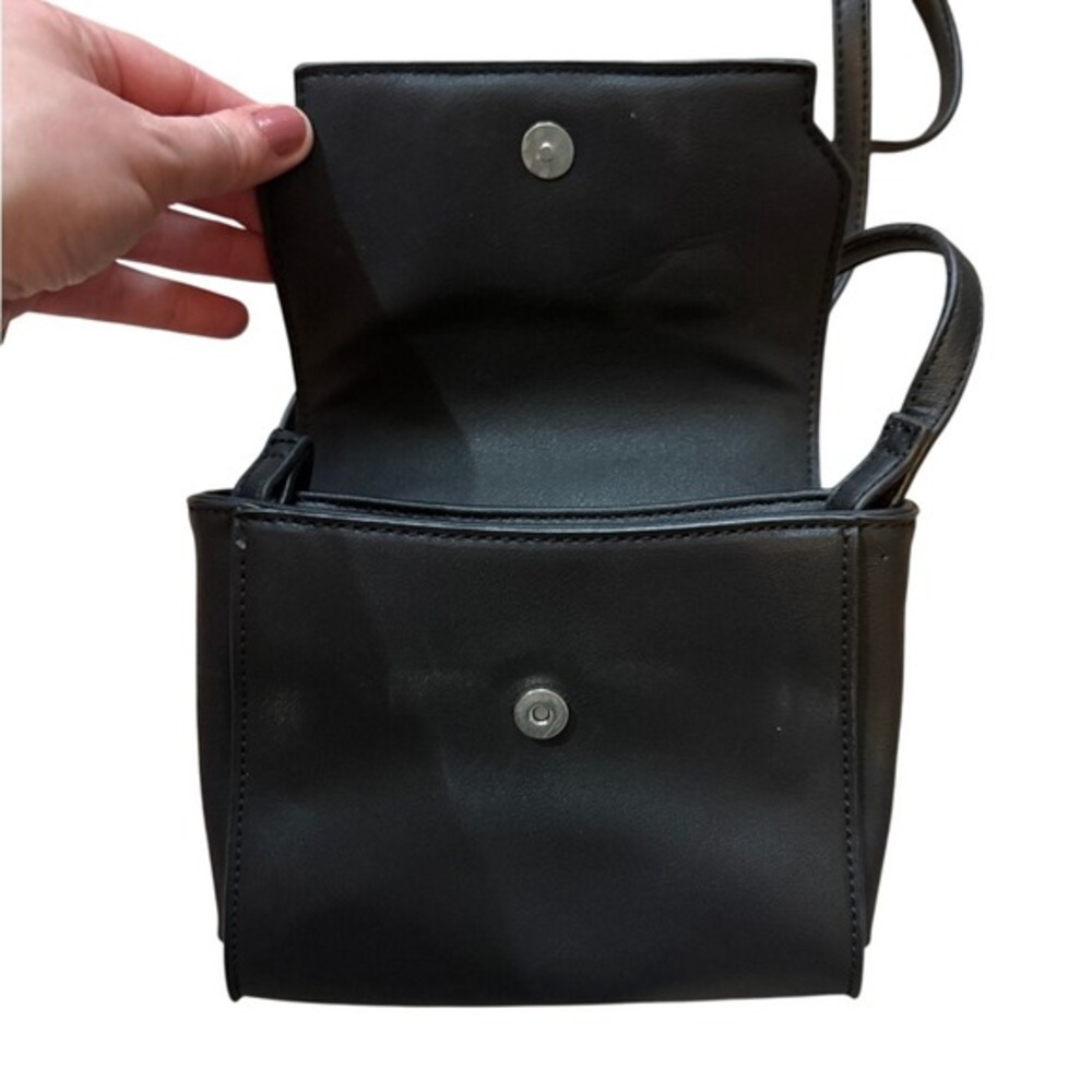 Danielle Nicole Black Vegan Leather Crossbody - Minimalist Small Square Bag - Picture 5 of 7